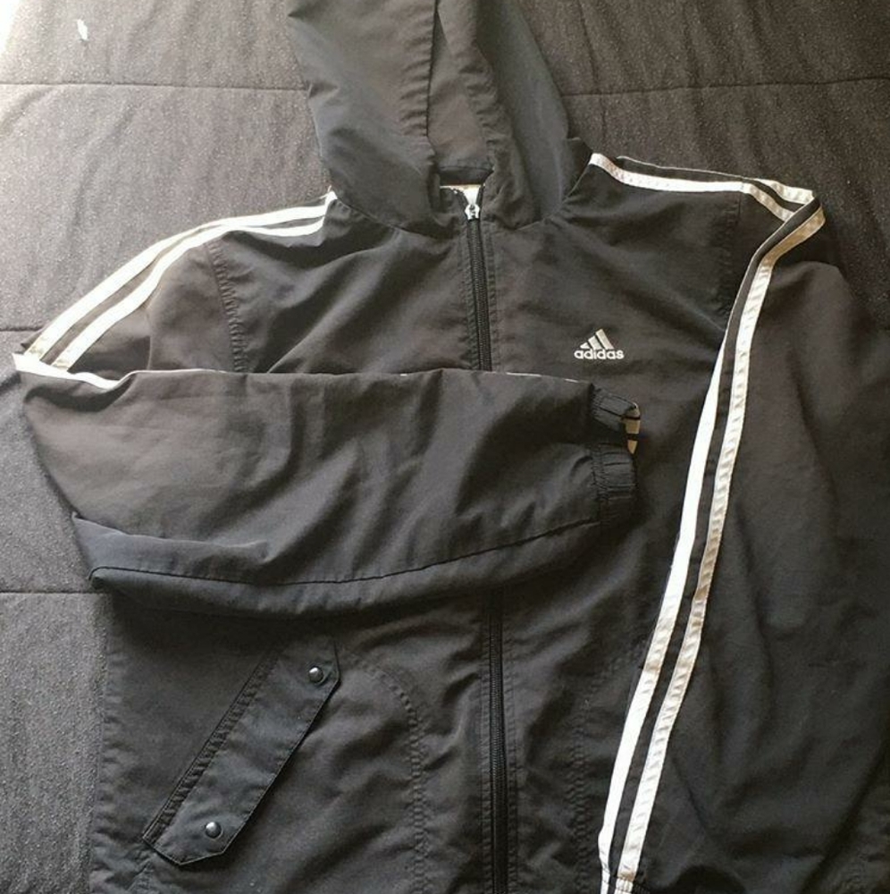 Wind breaker